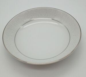 Crown Victoria Lovelace 5 1/2" FRUIT DESSERT BOWL Berry Replacement Piece
